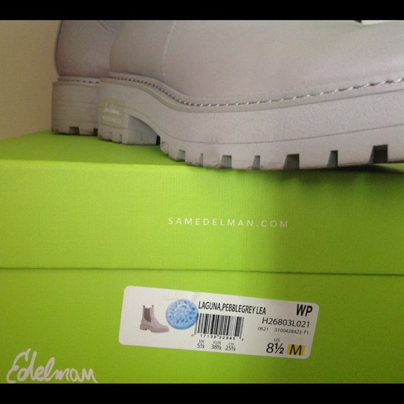 Sam Edelman Chelsea Boots - Picture 3 of 7